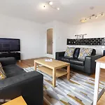 Thistle Apartments - Rose Apartment