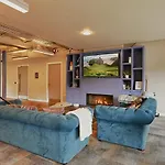 For Students Only - Experience Modern Comfort At The Combworks In Aberdeen
