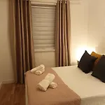 Spacious Elegant 2-Br Apartment In Aberdeen City Centre