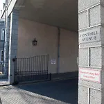 Fonthill Apartment - Central, Free Parking Off Street