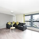 Warm And Cozy Ensuites At Mealmarket Exchange In Aberdeen