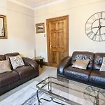 Summit Apartment - Cozy Aberdeen West End Flat Prime Location - Perfect For Short Or Long Stay - 1 Bedroom