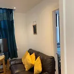 Basic One Bed Comfy Apt