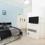 Cosy Fully Equipped Studio 3, Close To University