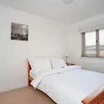 Fabulous Townhouse Near Beach, City And Sports