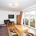 Fabulous Townhouse Near Beach, City And Sports