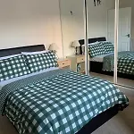 Basic City Kings St View 2 Bed