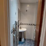 Neat & Comfortable 1 Bedroom Spring Garden Flat