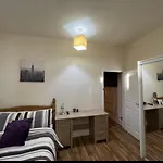 Lovely Twin 2-Flats Condo In Aberdeen-No Party
