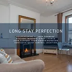 Dwellcome Home Ltd 1 Bed Apt, Half Mile To Union Street Yet Quiet, Free Parking, Fast Wifi, Ideal For Long Term Contractor, Etc Stays, Fully Equipped Kitchen, Regular Housekeeping Option - See Our Site For Assurance