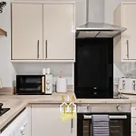 Lochy Stay - Sja Stays - Modern 2 Bed Apartment