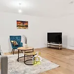 Lochy Stay - Sja Stays - Modern 2 Bed Apartment