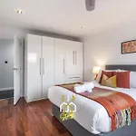 Fonthill Stay - Sja Stays - 3 Bed Apartment
