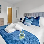 King Street Stay - Sja Stays - Modern 2 Bed Apartment