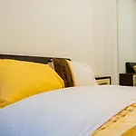 Luxurious Entire 2 Bedroom Flat City Centre Loction Free Parking And Free Fast Internet Connection