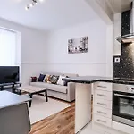 Stunning 1 Bed Apartment Aberdeen