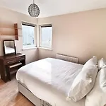 King Street, Free Parking, 2 Bed
