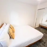 South College 2 Bedroom Apartment - Aberdeen - Free Parking