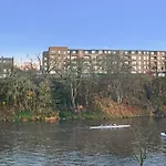 Riverside Lodge