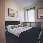 Prime 2 Bedroom City Centre Apt