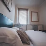 Prime 2 Bedroom City Centre Apt