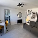 Riverside Apartments - Free Parking