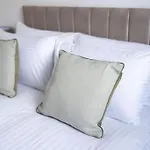 Derry House - 3 Bedroom