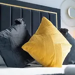 Brulee House - Sja Stays - 2 Bed Apartment