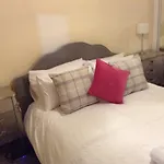 Mode Apartments - Urquhart Court