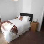 Apl Apartments