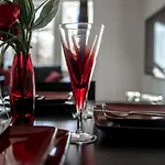 Orange Apartments Polmuir Gardens Only 7 Minutes To City Centre
