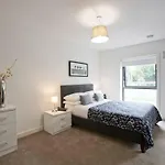 Luxury 2 Bedroom Apartment At Dandara, Stoneywood