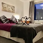Central Spacious 2 Bedroom By Union Square Free Parking