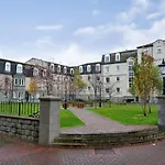 Fonthill Apartments