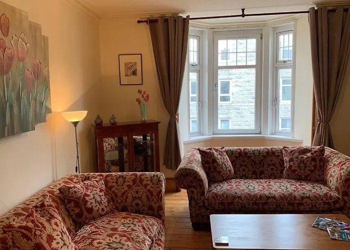 Spacious 2 Bedroom Apartment In Aberdeen City