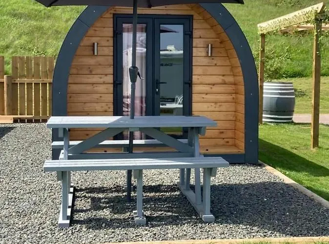 Marina Bay Pods