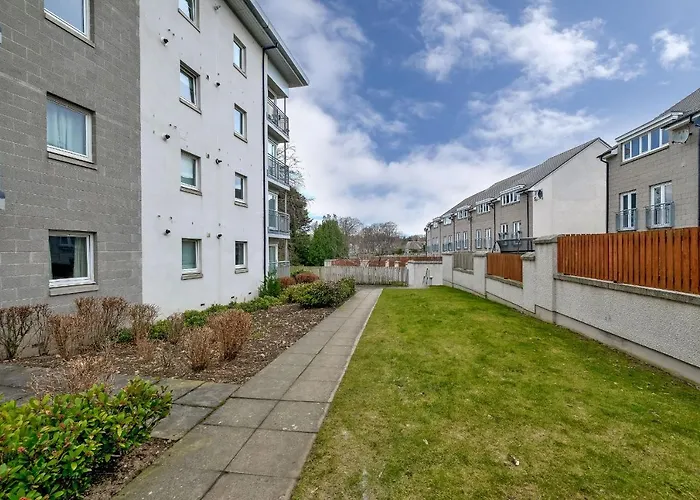 Orange Apartments - Kepplestone