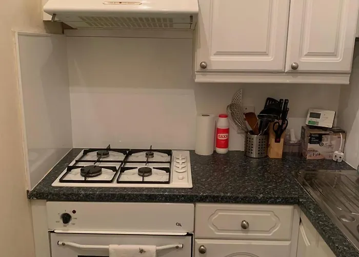 Executive 1 Bed City Centre Ashvale Place