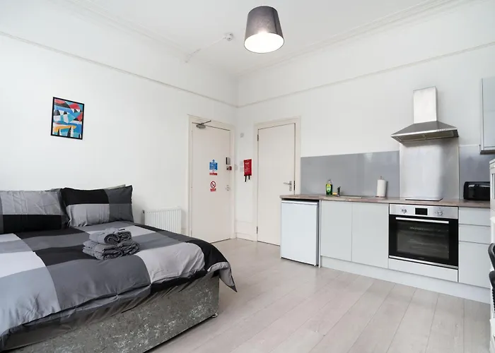 Cosy Fully Equipped Studio 2, Close To University