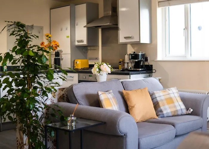 Cozy 2 Bedroom House Next To Nature Reserve,Ab22, Wifi, Free Parking, Netflix, Pet - Friendly