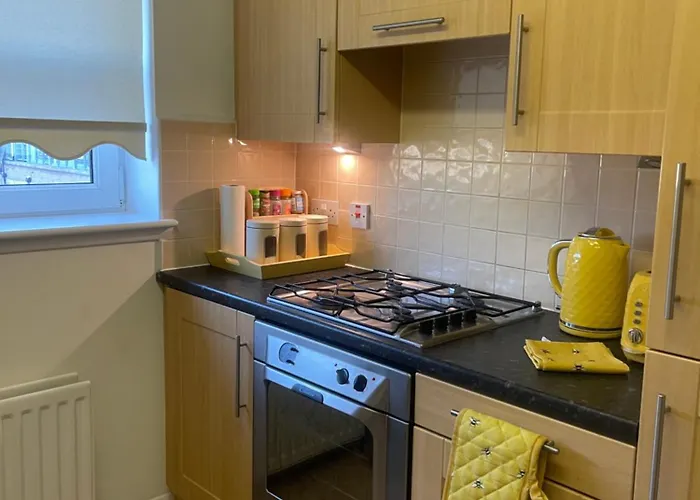 Workers 3 Bedroom Beach Boulevard Apt