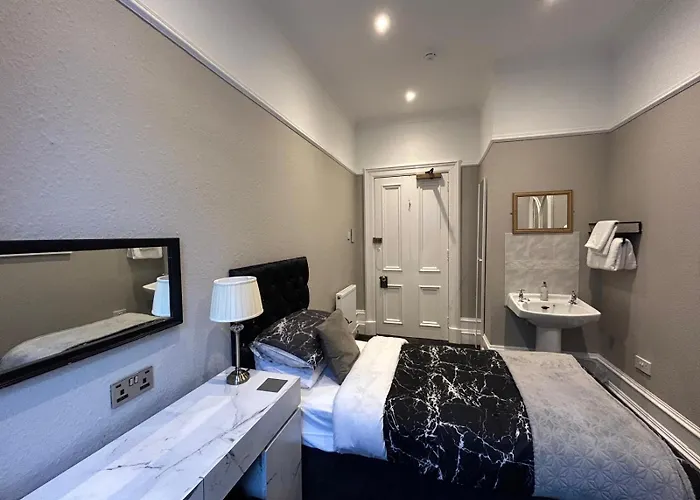 Lochnagar Guest House