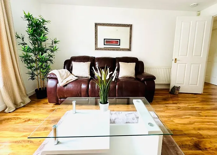 Modern 2 Bedroom Gf - Aberdeen City Centre - Private Car Park