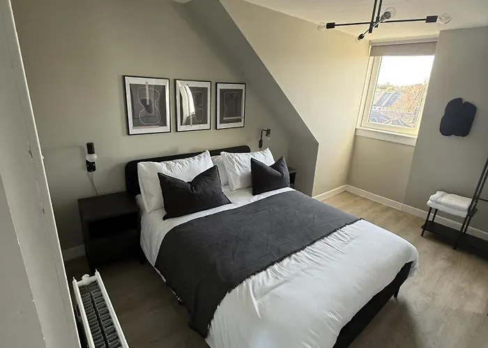 Constitution Street Apartment