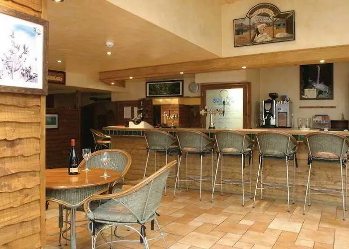 Waterwheel Inn Hotel