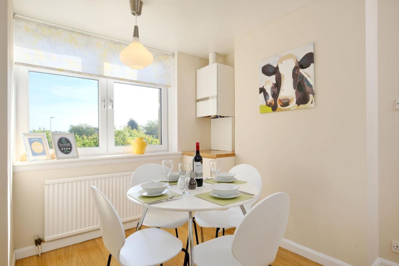 From - Claremont Apartamento