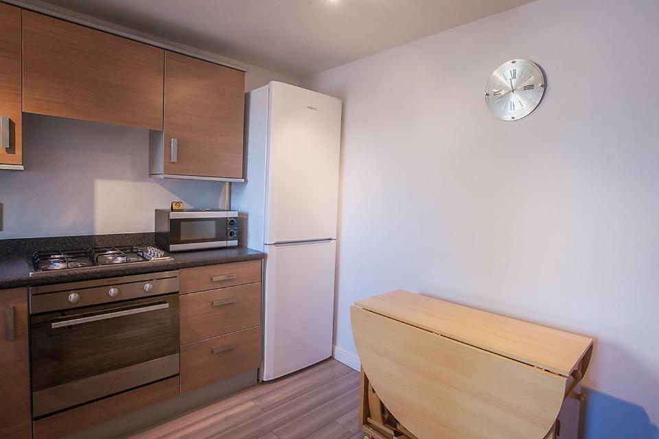 2 Bed Blackburn Village With Wifi & Parking Apartment Aberdeen
