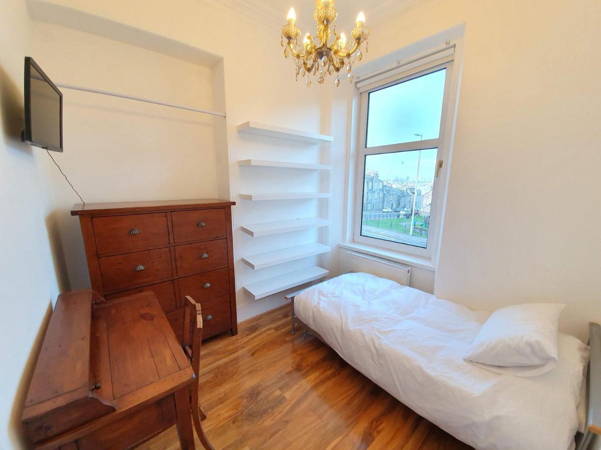Townhouse 250 Homestay Aberdeen