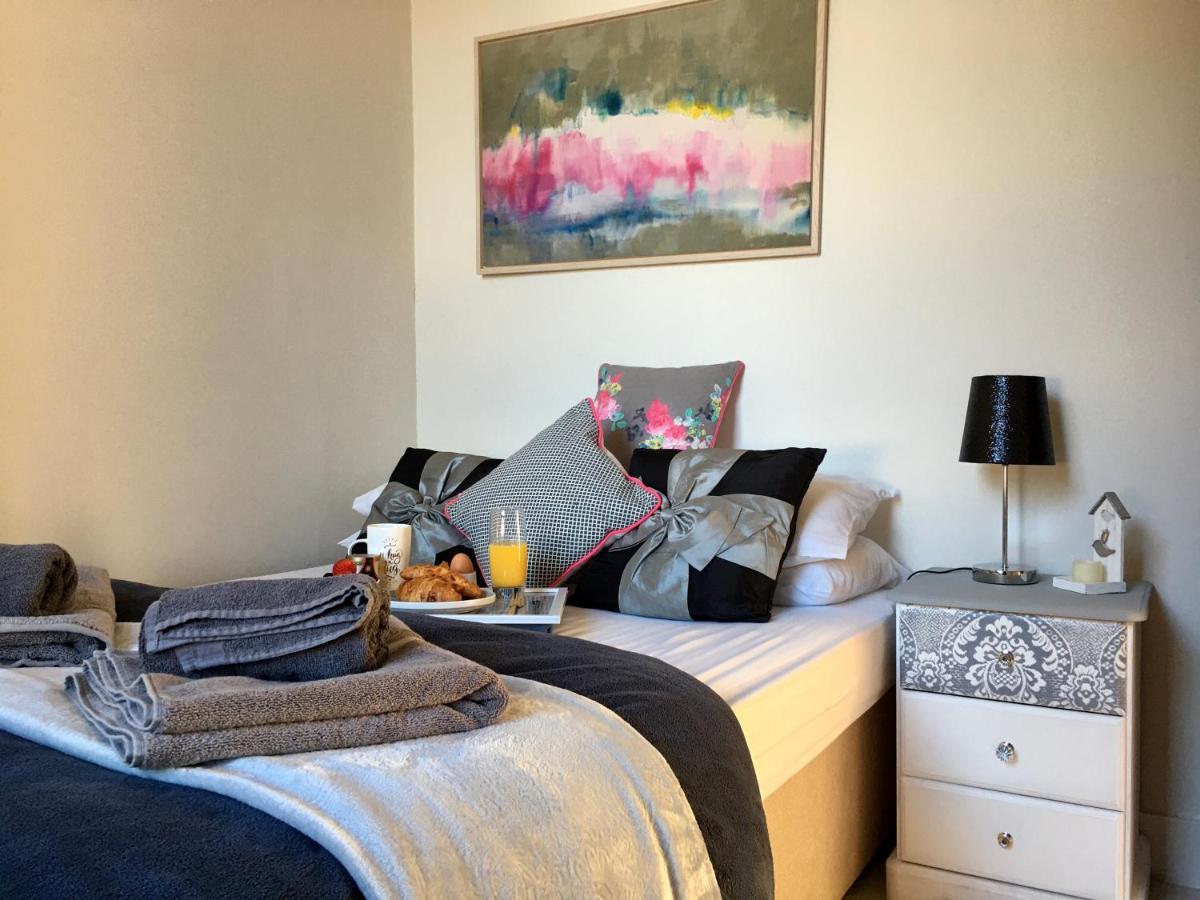 Cosy 2 Bedroom Central - Free Parking, Free Wifi Apartment Aberdeen