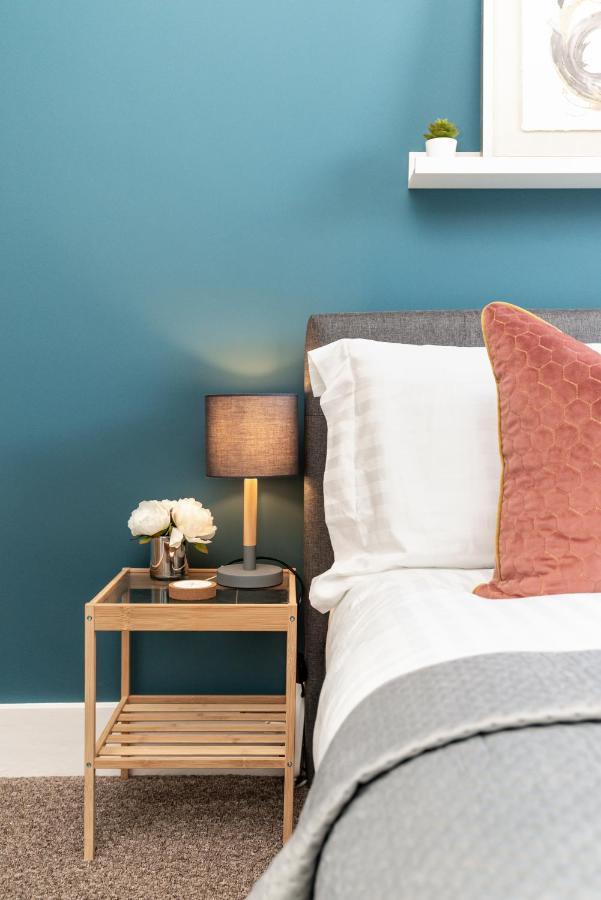 West Mount Apartment